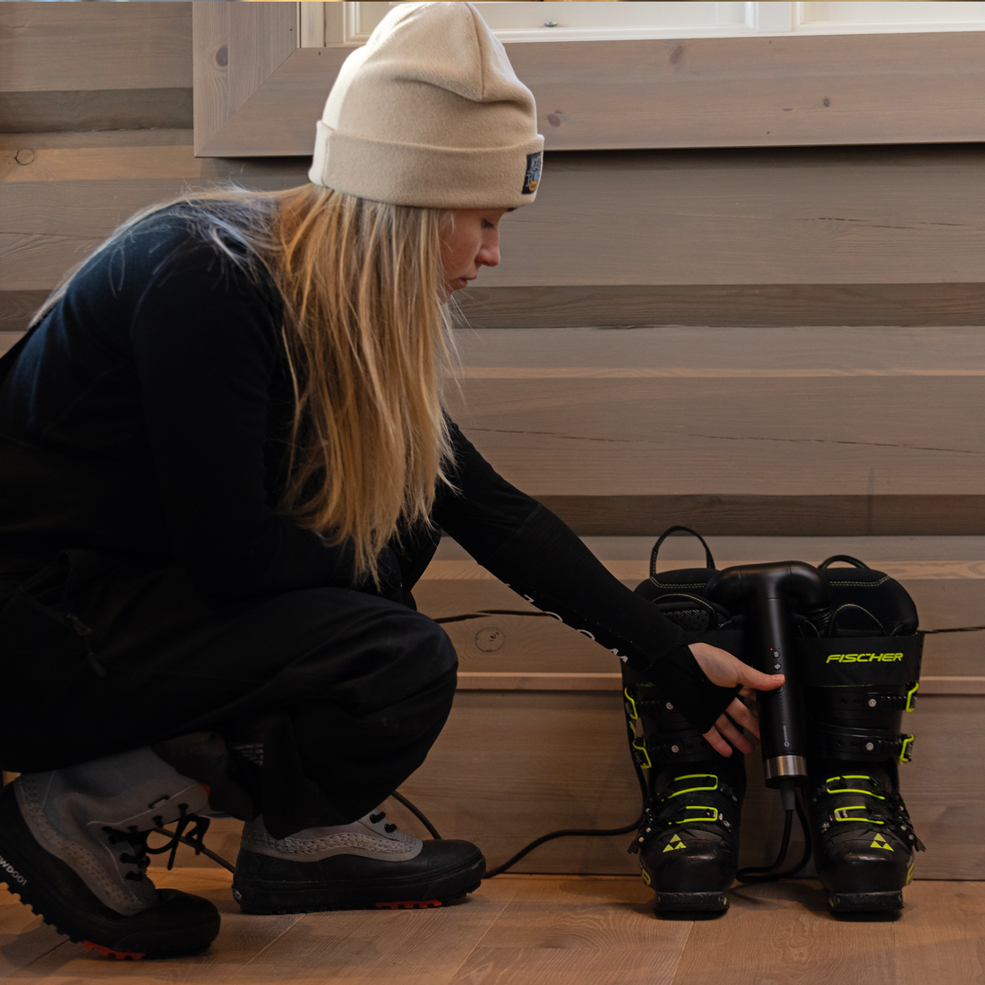 Hedgehog GO dual-purpose footwear and hair travel dryer